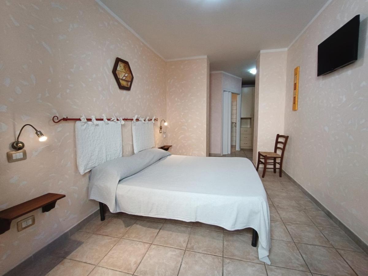 La Mezzanella Guesthouse Porto Torres Exterior photo