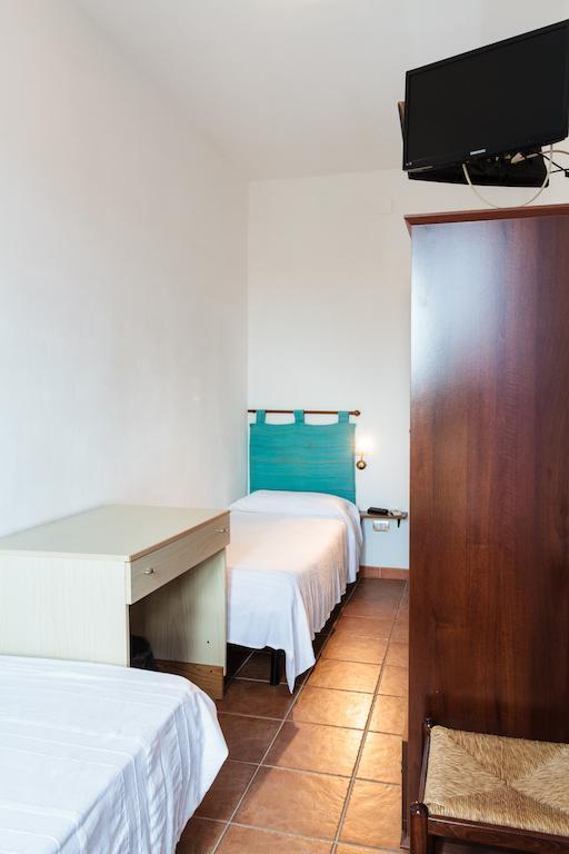 La Mezzanella Guesthouse Porto Torres Room photo